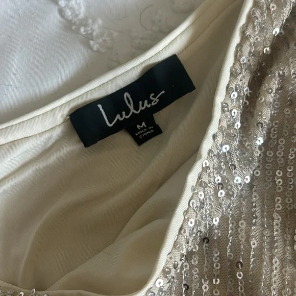 Lulus medium sequined gold one sleeve bodysuit - Picture 2 of 4